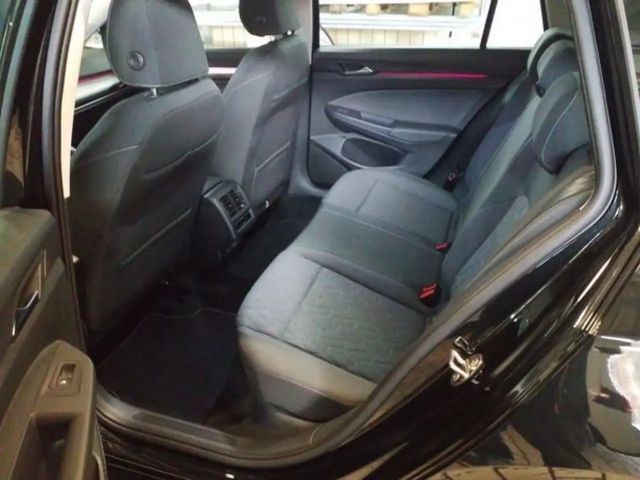 Volkswagen Golf 1.5 TSI Life Variant