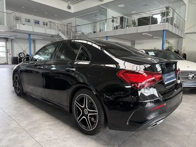 Mercedes-Benz A 200 AMG Line