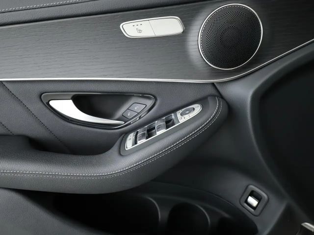 Mercedes-Benz GLC 300 4MATIC AMG Line Coupé