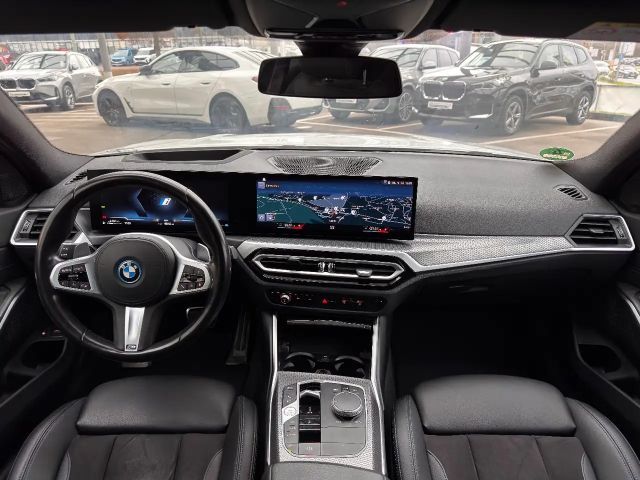 BMW 330 330e M-Sport Touring