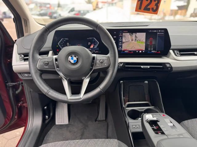 BMW 218 KAMERA DAB KLIMAAUTOMATIK LED