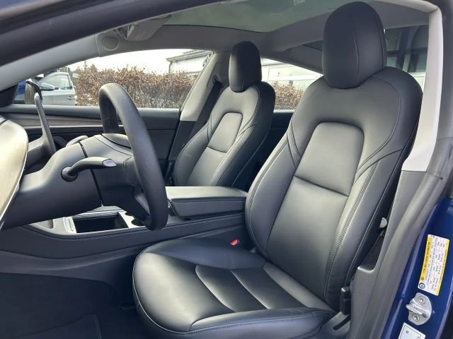 Tesla Model 3 RWD Standard Range