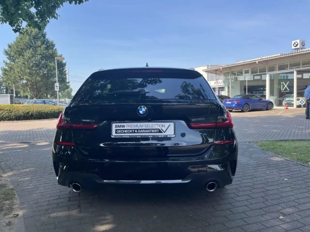 BMW 320 320i M-Sport Touring