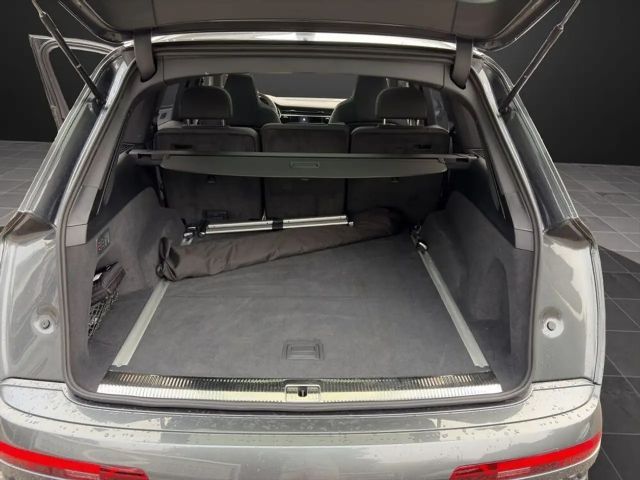 Audi Q7 50 TDI Quattro S-Line