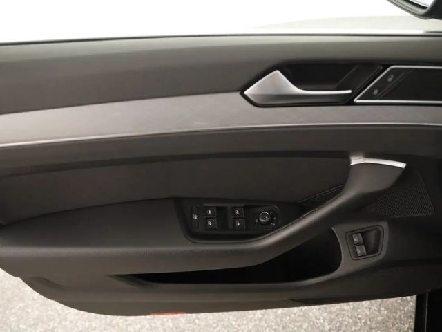 Volkswagen Passat GTE Variant