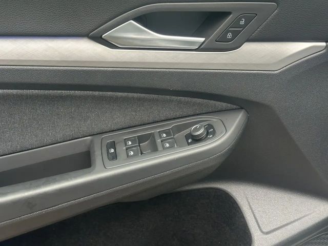 Volkswagen Golf 1.5 TSI DSG Life Variant