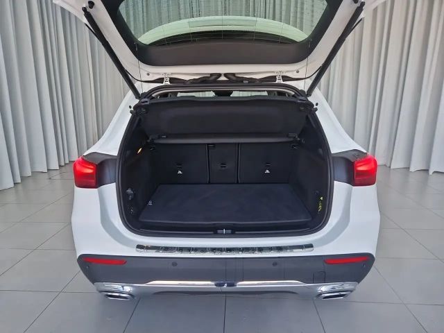 Mercedes-Benz GLA 180 GLA 180 d Progressive