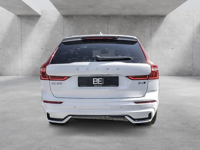 Volvo XC60 AWD Dark Plus