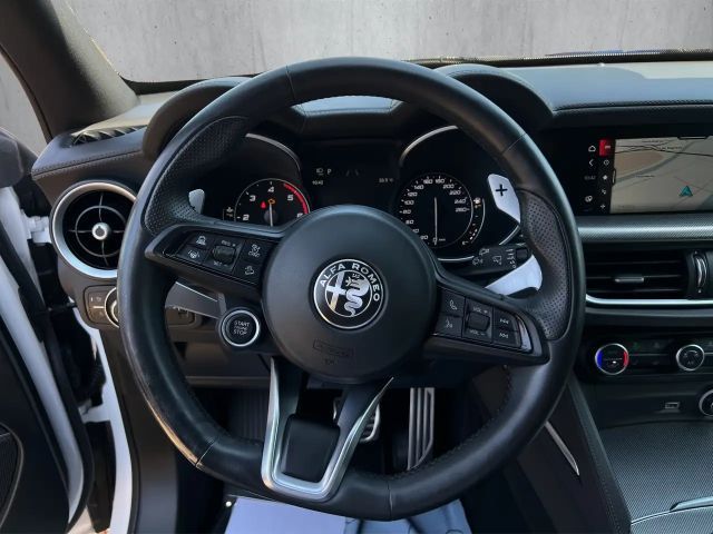 Alfa Romeo Stelvio Q4 Veloce