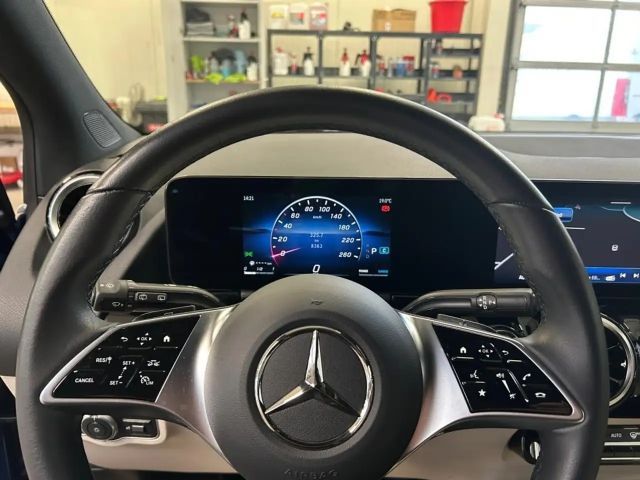 Mercedes-Benz B 200 Progressive