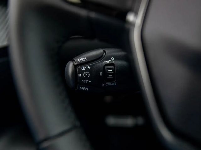 Peugeot 2008 100 PK MT | Parkeers. v&a | Airco | Cruise cont...