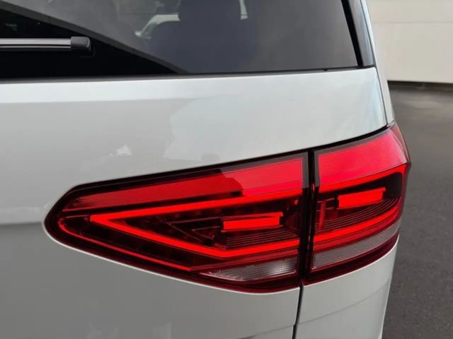 Volkswagen Touran DSG Highline