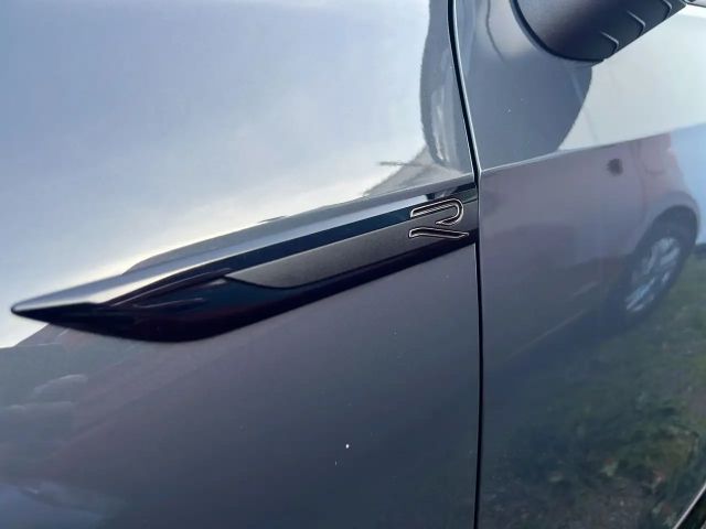 Volkswagen Golf DSG R-Line Variant