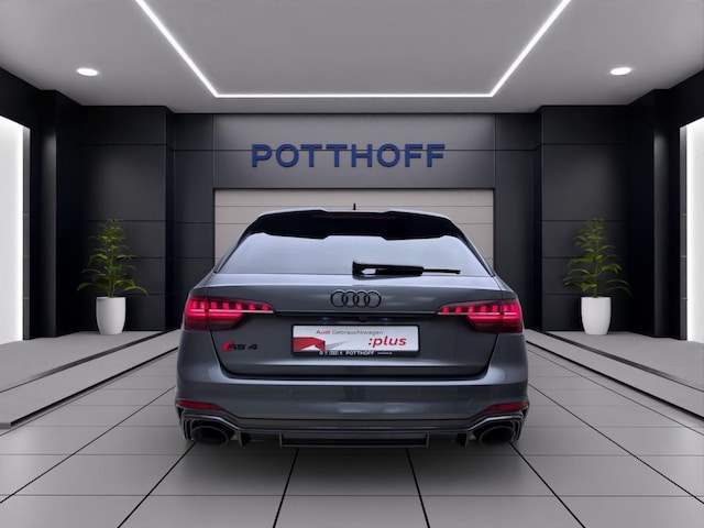 Audi RS4 Avant Quattro