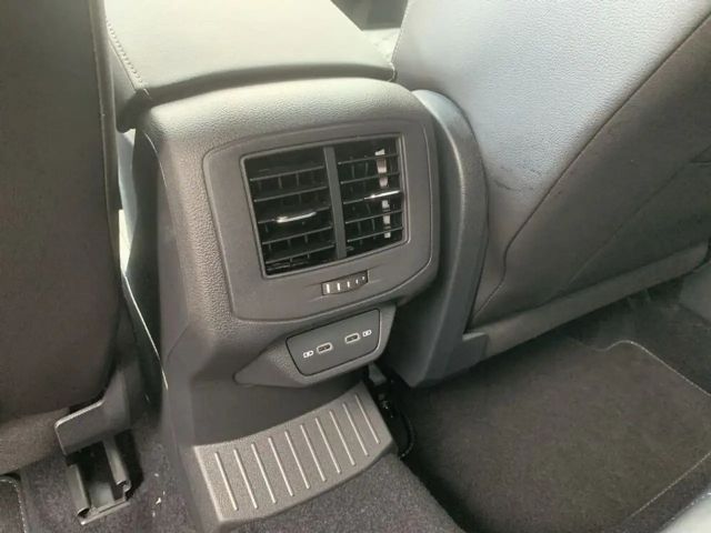 Volkswagen T-Roc DSG IQ.Drive R-Line