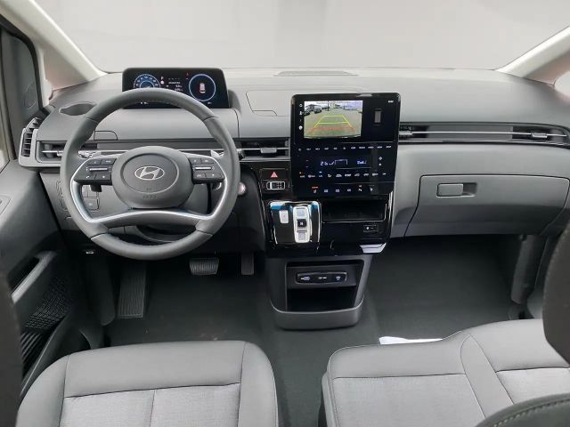 Hyundai Staria Trend