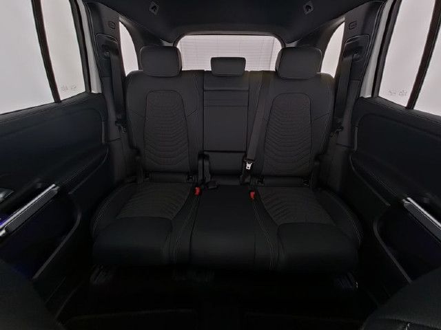 Mercedes-Benz EQB 300 4MATIC