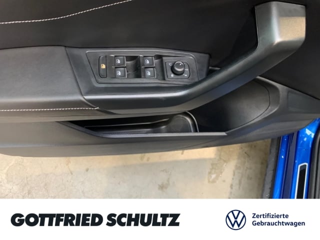 Volkswagen T-Roc T-Roc GOAL TSI SITZHEIZUNG EINPARKHILFE NAVI LED