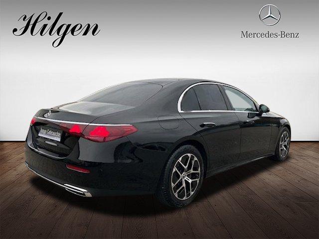 Mercedes-Benz E 200 AVANTGARDE Sedan