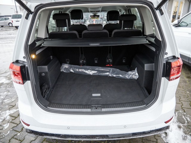 Volkswagen Touran 1.5 TSI DSG R-Line
