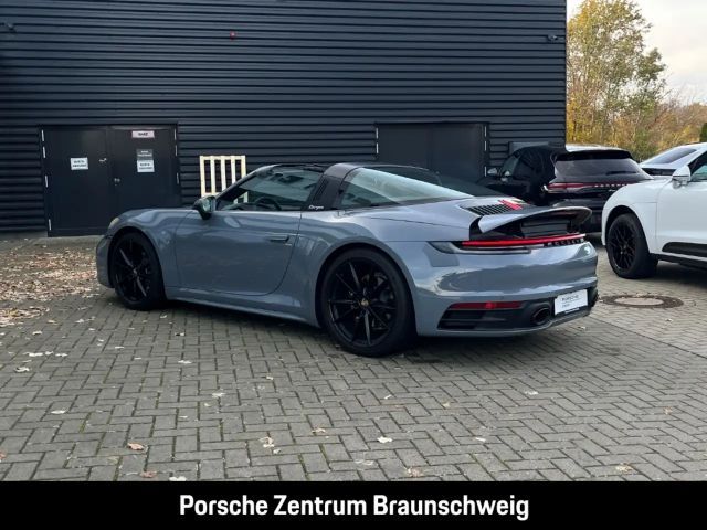 Porsche 992 4 Coupé Targa