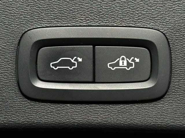 Volvo XC40 R-Design T3