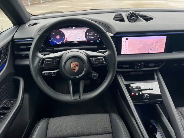 Porsche Macan 4