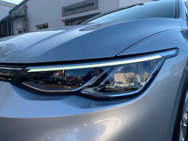 Volkswagen Golf 2.0 TDI DSG Life Variant