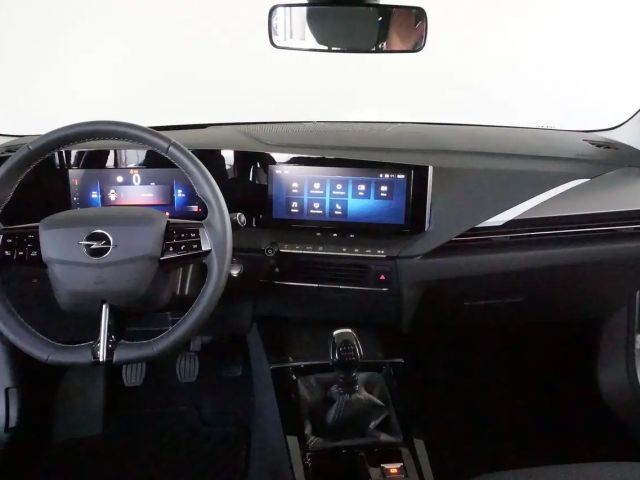 Opel Astra 1.2 Turbo Enjoy Turbo