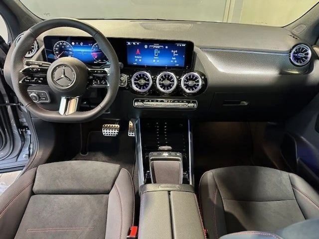 Mercedes-Benz GLA 220 4MATIC AMG Line