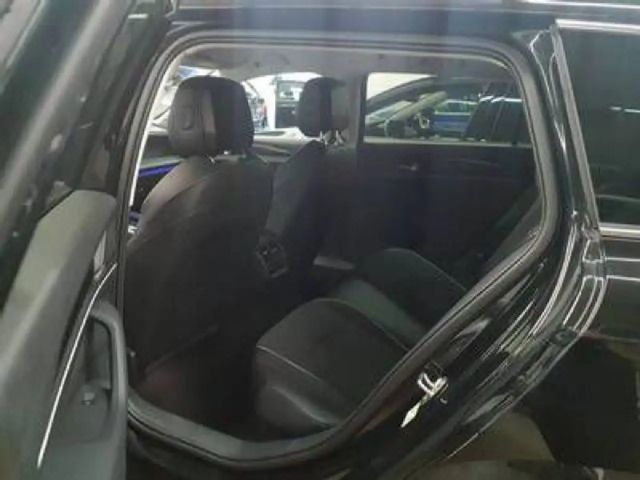 Volkswagen Passat 1.5 eTSI Business DSG Variant