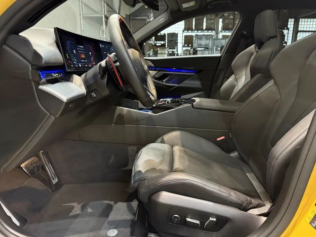 BMW M5 Touring |Sonderlackierung |Sitzbelüftung |Bowers&W