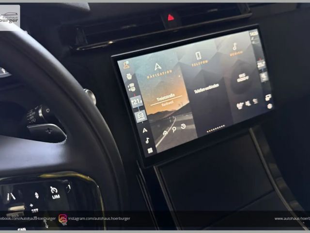 Land Rover Range Rover Velar SE