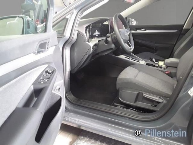 Volkswagen Golf 1.5 eTSI DSG Life Variant
