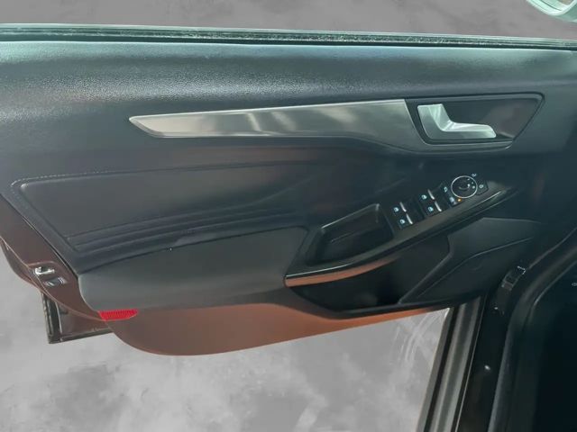 Ford Focus Titanium Wagon