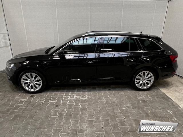 Skoda Superb 2.0 TDI Combi Style Style