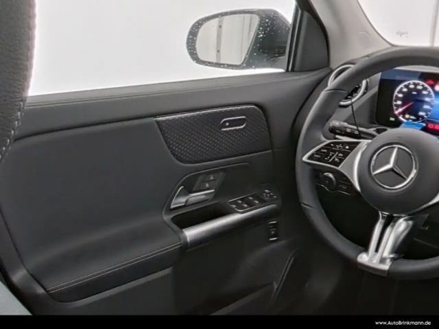 Mercedes-Benz GLA 200 Progressive