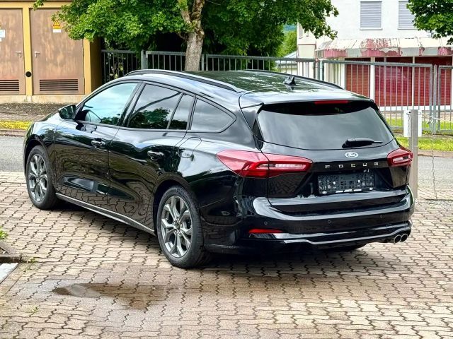 Ford Focus ST Line Wagon