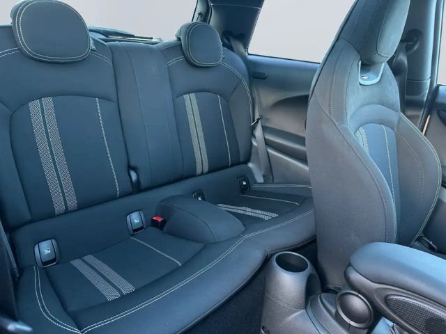 MINI Cooper JCW Trim *Bi-LED*Pano*Navi*CAM*SHZ*CarPlay*