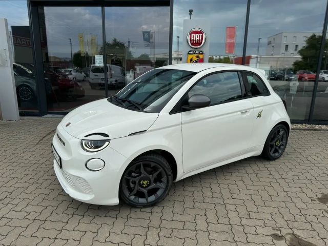 Abarth 500e e Abarth