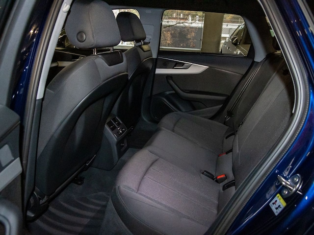 Audi A4 40 TFSI Avant S-Tronic