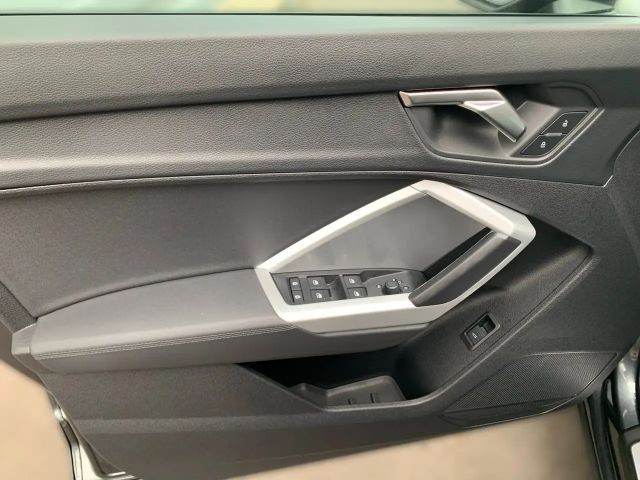 Audi Q3 35 TFSI S-Line