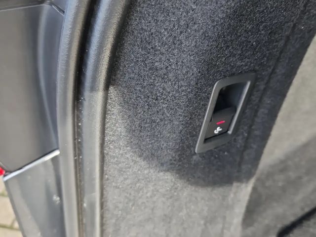 Audi S4 Avant Quattro