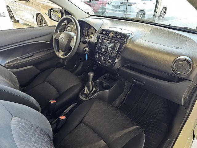 Mitsubishi Space Star Inform MIVEC Star