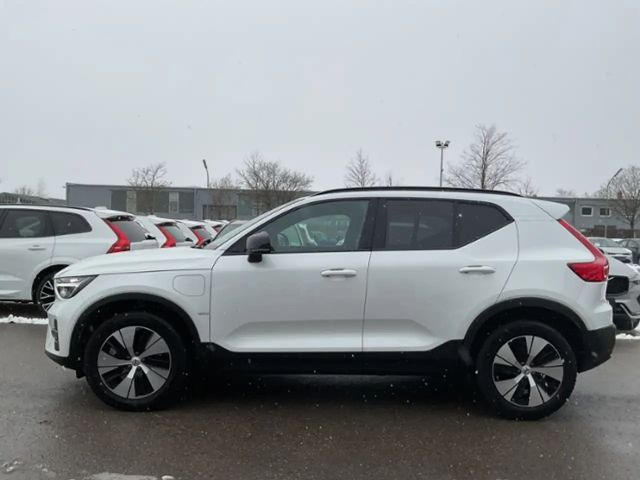 Volvo XC40 Dark Plus T4