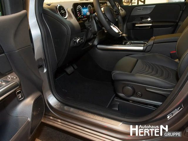 Mercedes-Benz B 180 Progressive Sedan