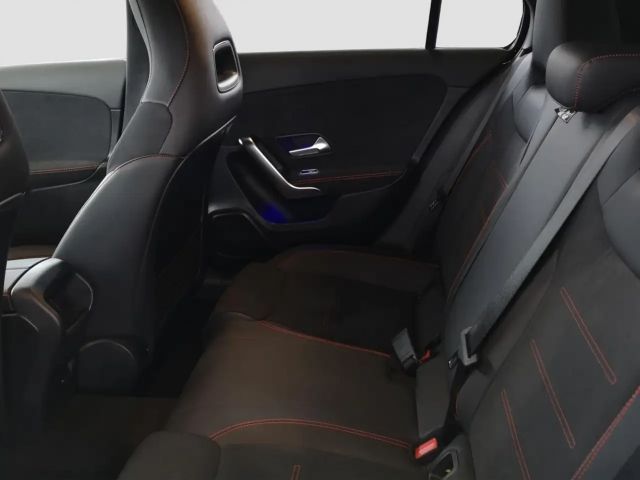 Mercedes-Benz A 250 A 250 e AMG Line