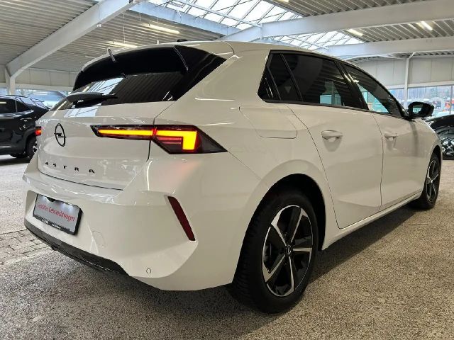 Opel Astra GS-Line Grand Sport