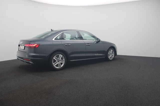 Audi A4 40 TFSI S-Tronic Sedan