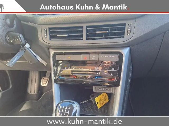 Volkswagen T-Cross Active 1.0 TSI / NAVI / ACC/ 5J GARANTIE